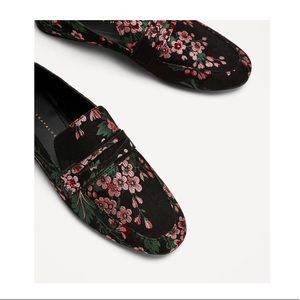 Zara Floral Print Loafers